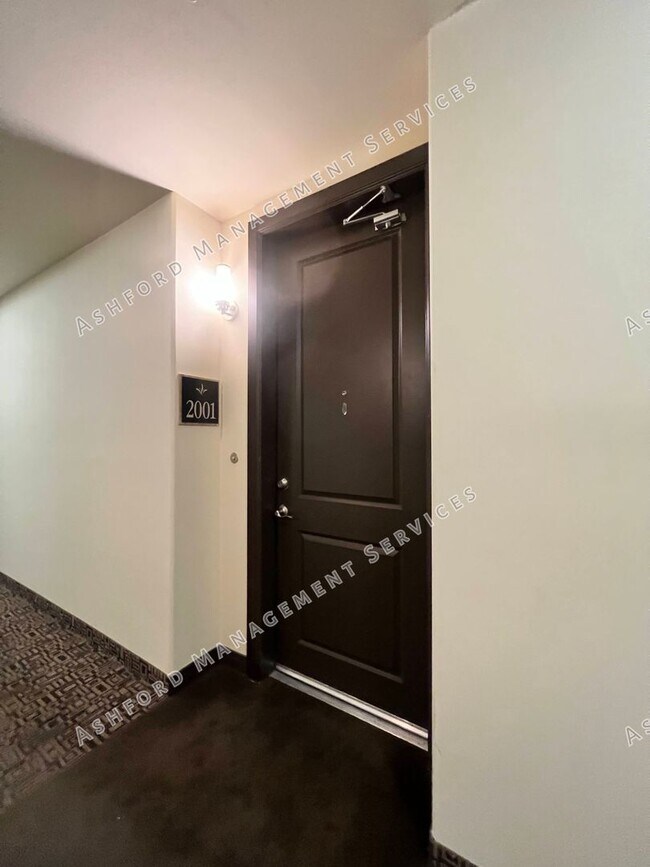 Building Photo - Scottsdale Luxury 2 Bed Condo with Mountain Views - Gated Artesia - Utilities Included