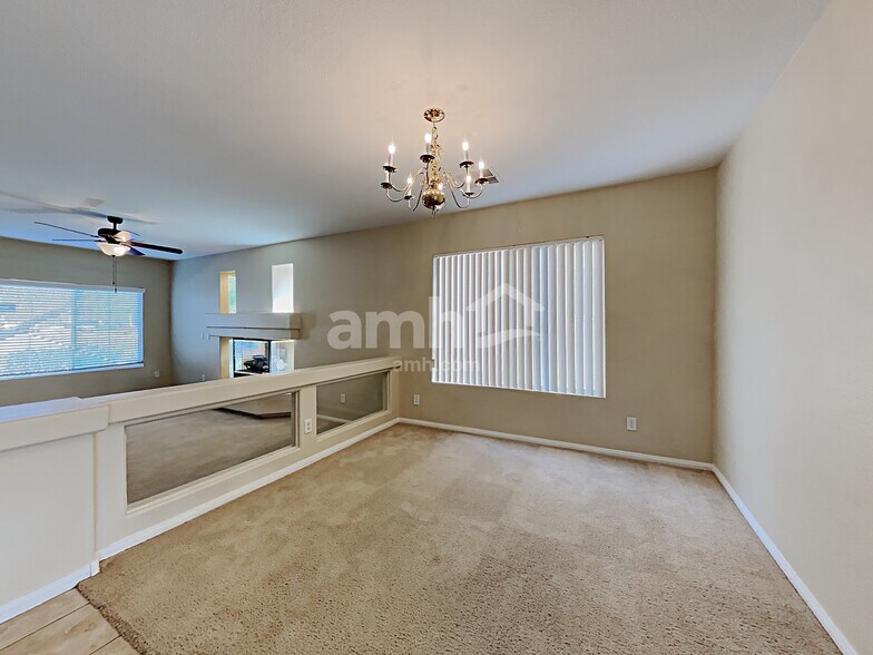 Building Photo - 10805 Osage Winter St