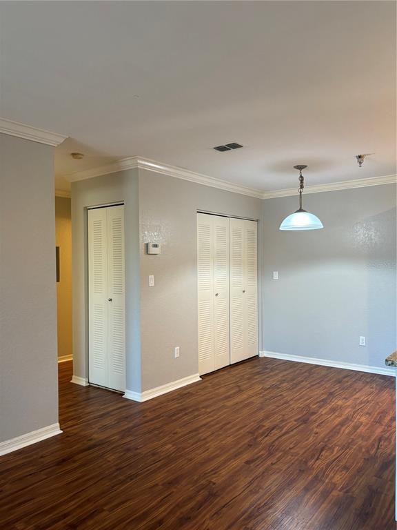 Building Photo - 10263 Gandy Blvd N