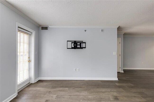 Building Photo - 795 Hammond Dr