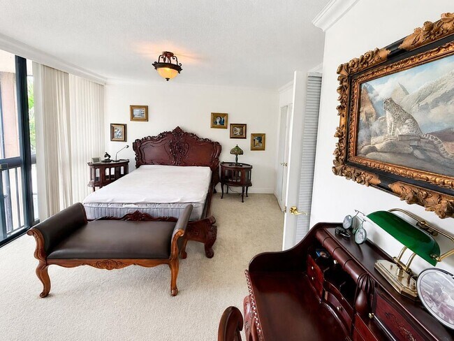 Building Photo - 2910 SW 87th Terrace