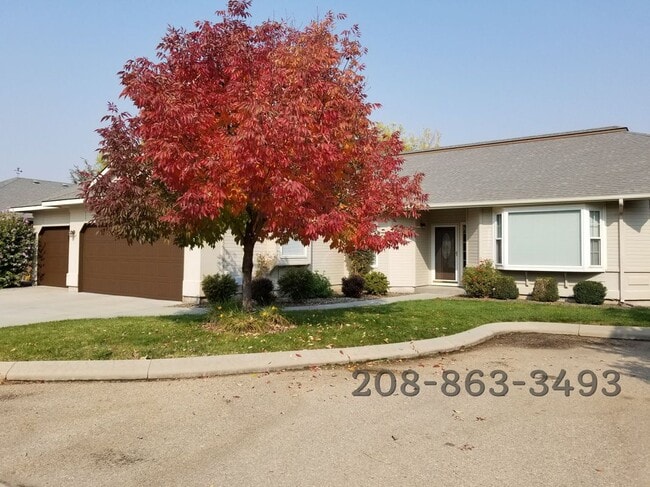 Building Photo - 2386 E Three Bars Dr