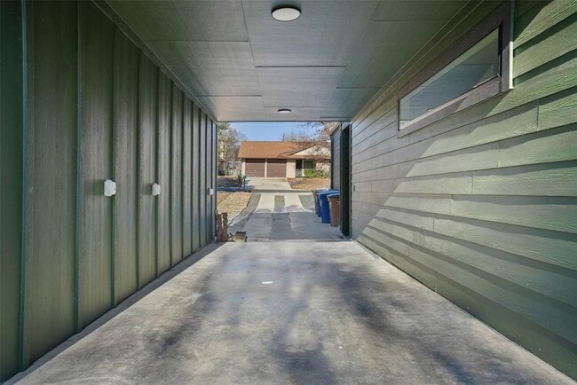 Building Photo - 5109 Stone Gate Dr