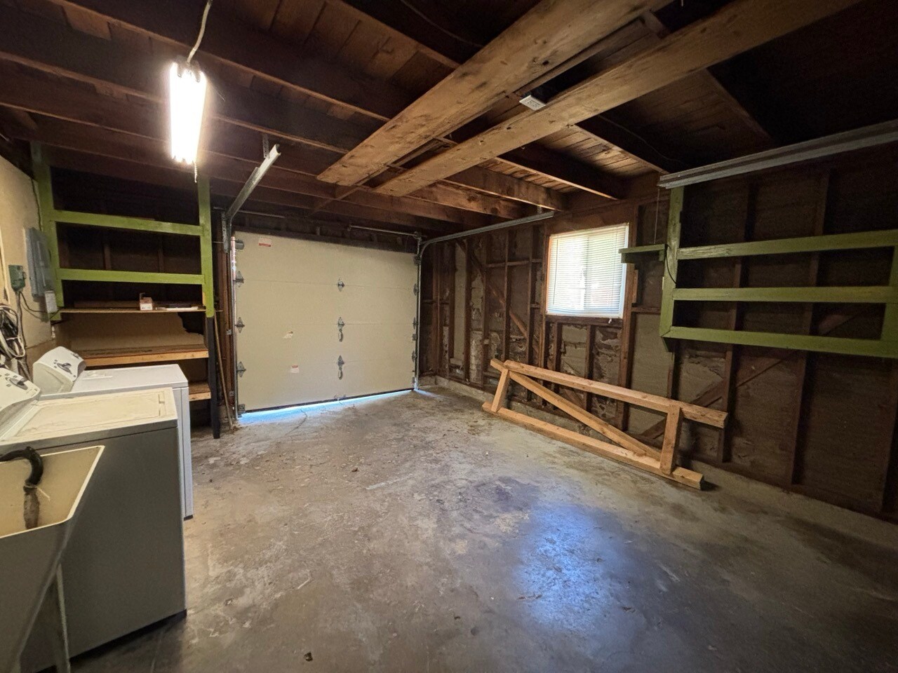 Building Photo - 2837 Hocking St