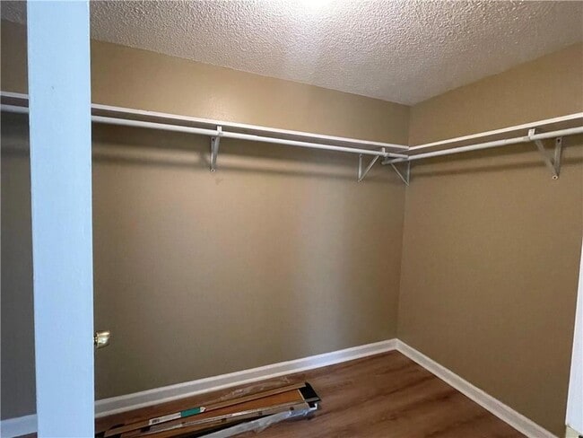 Building Photo - 2122 Stander Pl