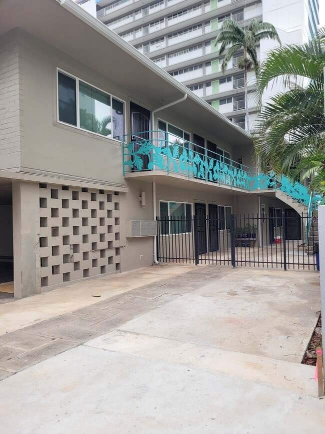 Building Photo - 454 Kuamo'o St