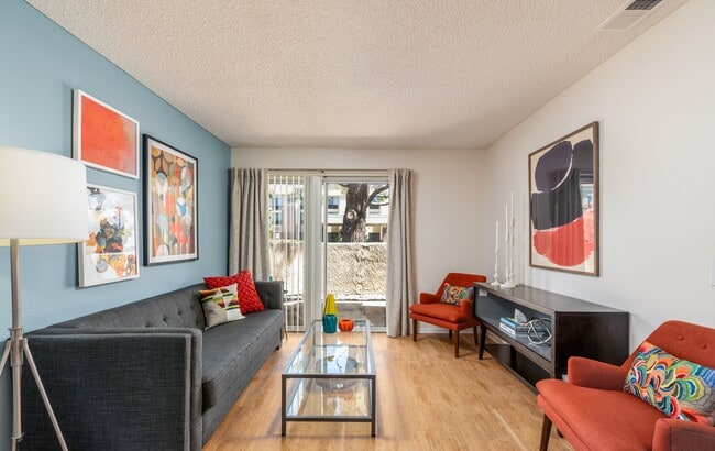 Building Photo - West Park Villas Apartments