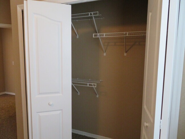 Building Photo - Spacious 4/2 condo in Bella Terra communit...