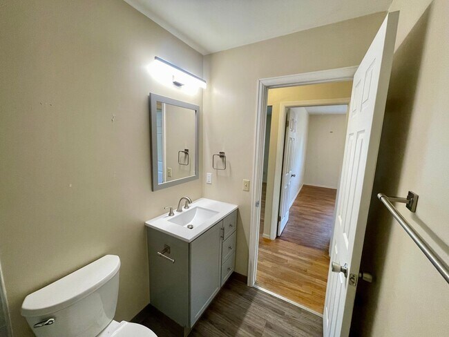 Building Photo - Charming 3 Bed, 2 Bath Home Near CSU & Old Town Fort Collins!