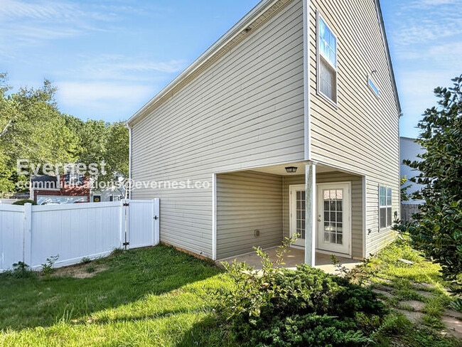 Building Photo - 113 Oak Grove Pl