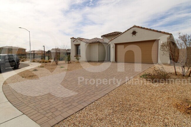 Building Photo - 5866 N 86th Ln