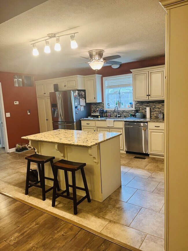Building Photo - 14255 Camden Ln