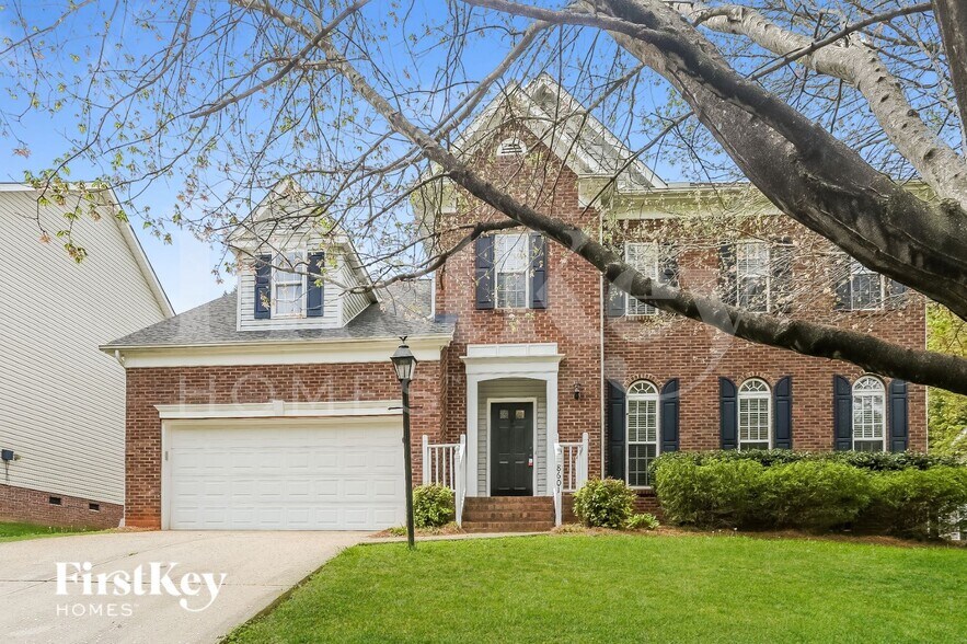 Building Photo - 8601 Glade Ct