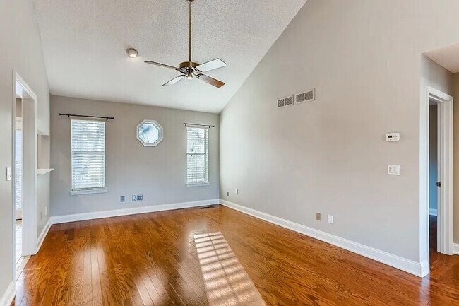 Building Photo - 4150 Lake Mist Dr NW