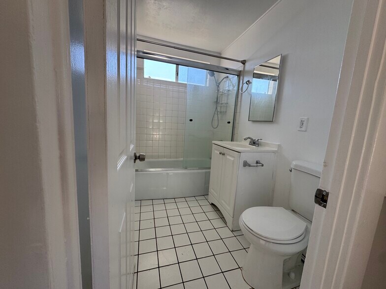 Building Photo - 4231 Lafayette Pl