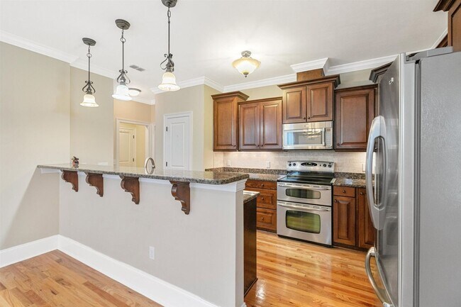 Building Photo - Captivating 3 bedroom house available for rent, wood floors, garage, screened porch renting for $...