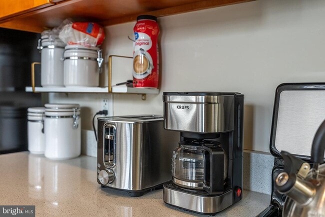 Building Photo - 1836 Delancey St