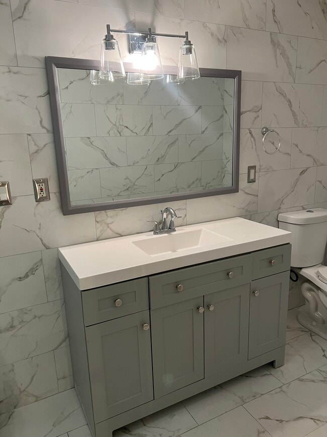 Building Photo - 10441 Mahogany Key Cir