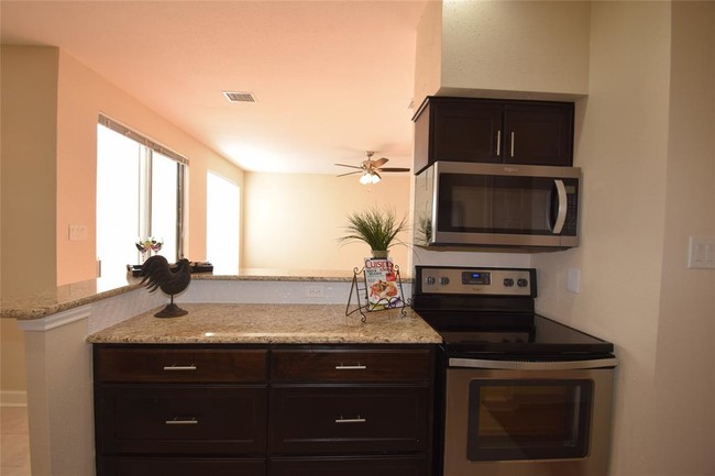 Building Photo - 15107 Kimberley Ct