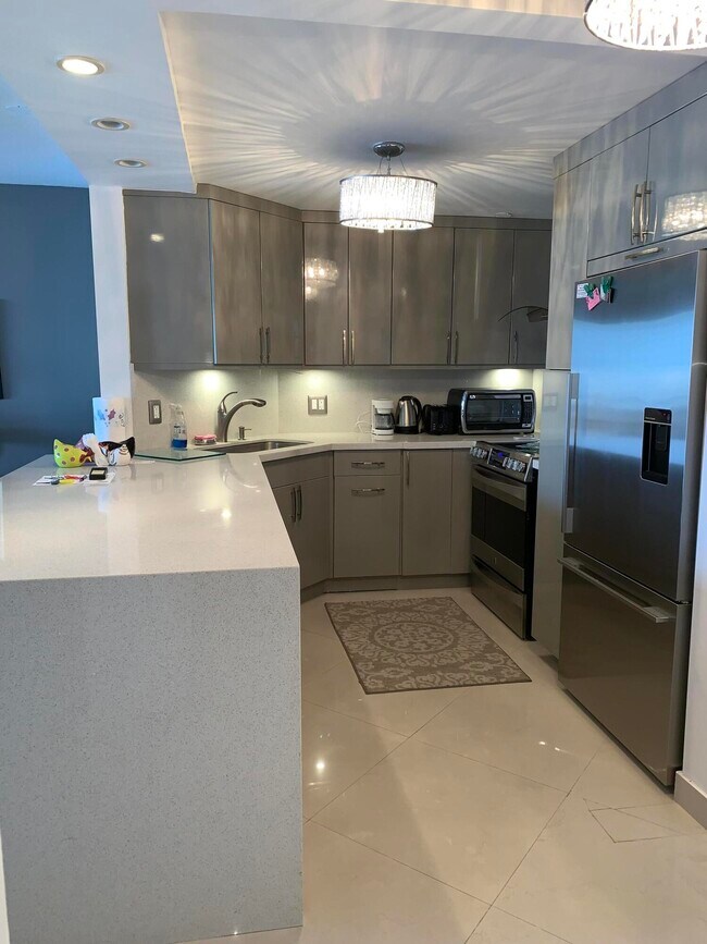 Building Photo - 133 N Pompano Beach Blvd