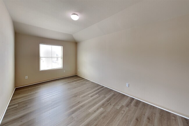 Building Photo - 2313 Jefferson Crossing Dr