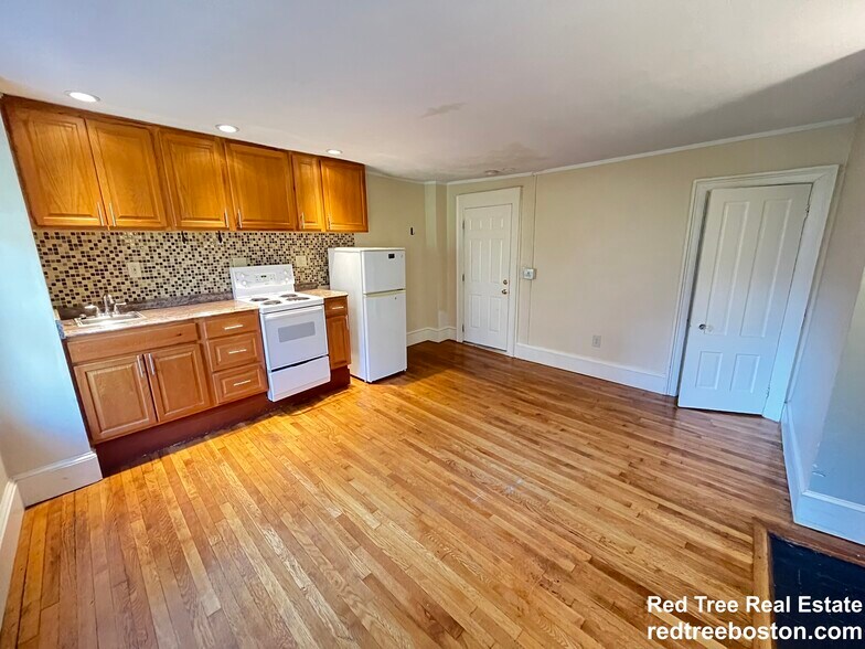 Building Photo - 90 Myrtle St