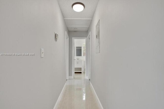 Building Photo - 7603 Kimberly Blvd