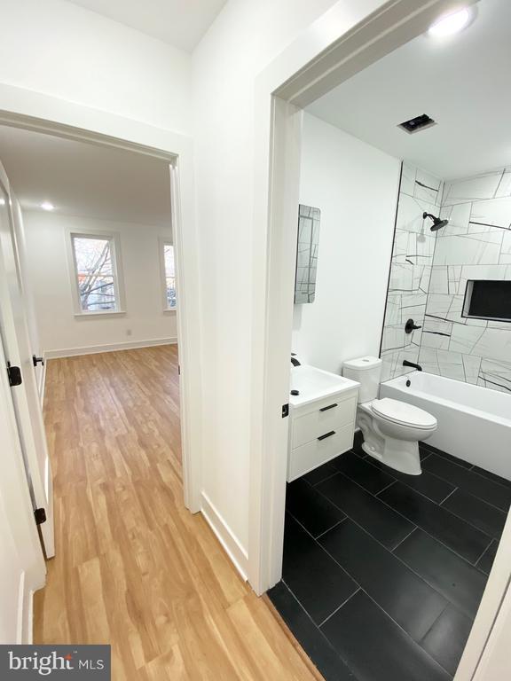 Building Photo - 2533 N 7th St