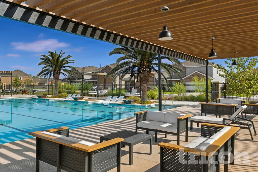 Building Photo - 14648 Maple Ter