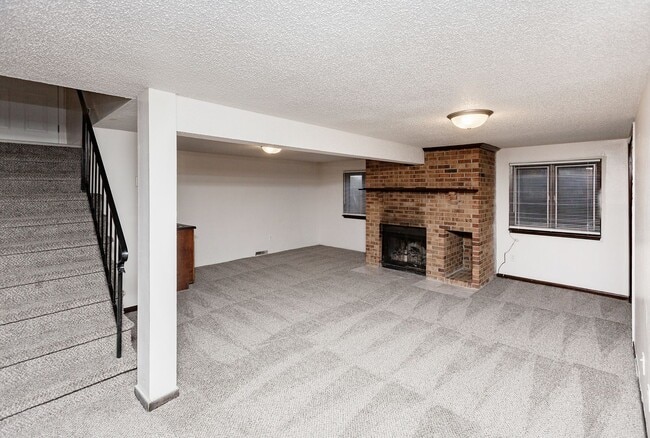 Building Photo - 1020 Williams St