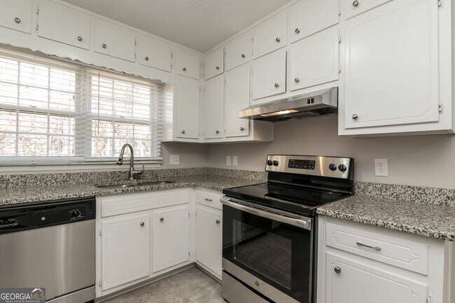 Building Photo - 3093 Glynn Mill Dr