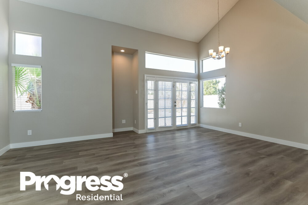 Building Photo - 2043 Angel Falls Dr