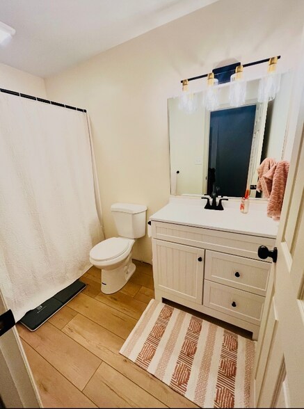 Building Photo - 10 Georgie Ln