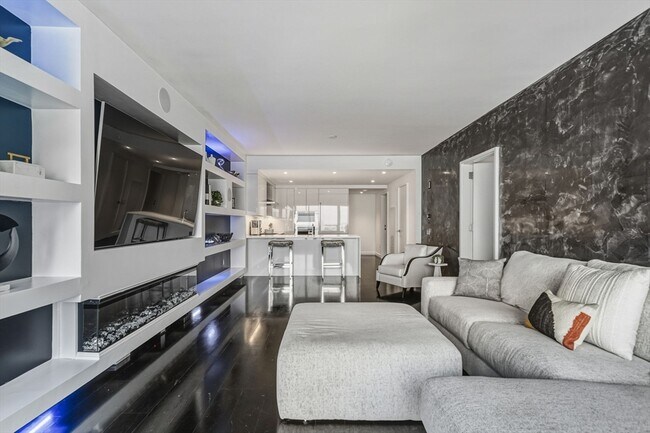 Building Photo - 150 Seaport Blvd