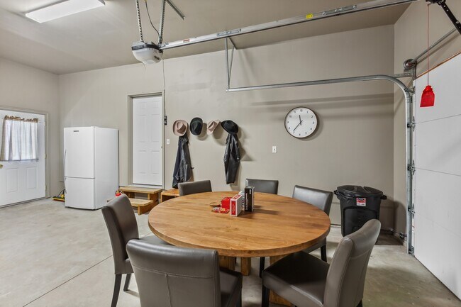 Garage game room - 47 Wild Turkey Ln