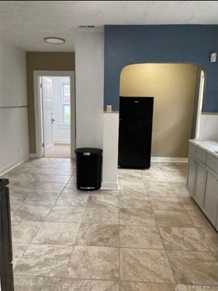 Building Photo - 48 Richmond Ave