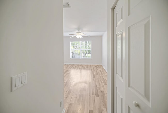 Building Photo - 9755 Porta Leona Ln