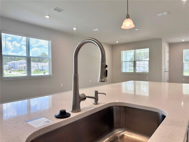 Building Photo - 3753 Isle Royal Place
