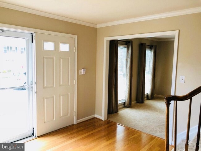 Building Photo - 15860 Montview Dr