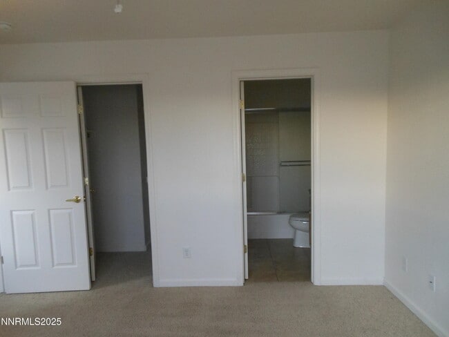 Building Photo - 655 Desert Springs Ct