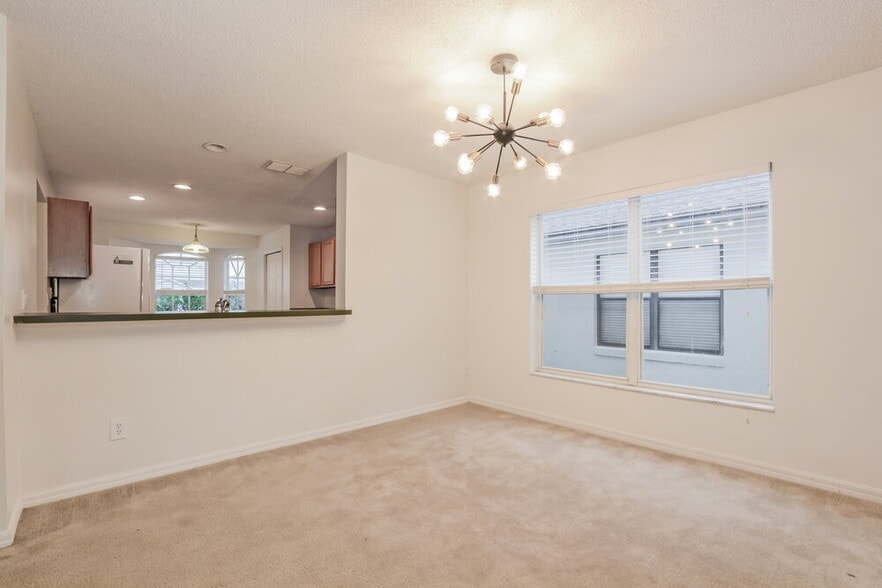 Building Photo - 2601 River Ridge Dr