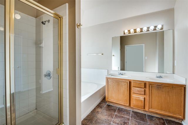 Building Photo - 1500 Yellowbird Ct