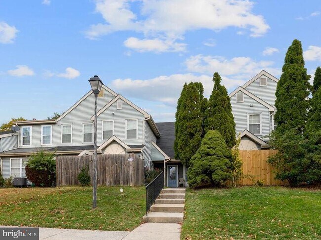 Building Photo - 5806 Shadbush Ct
