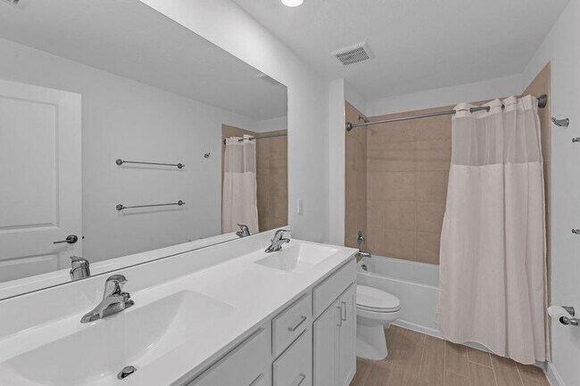 Building Photo - 7609 NW Archerfield Dr