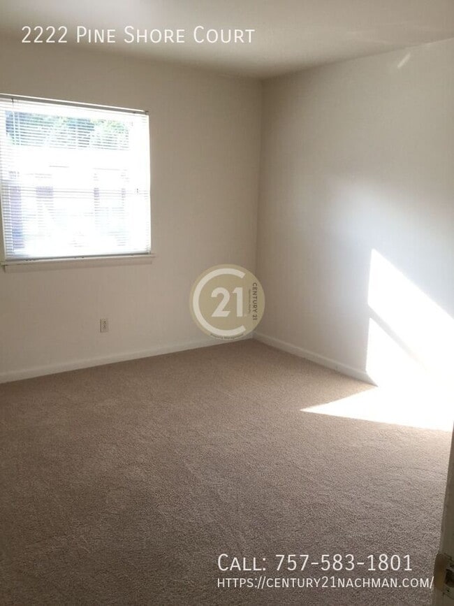 Building Photo - 2222 Pine Shore Ct