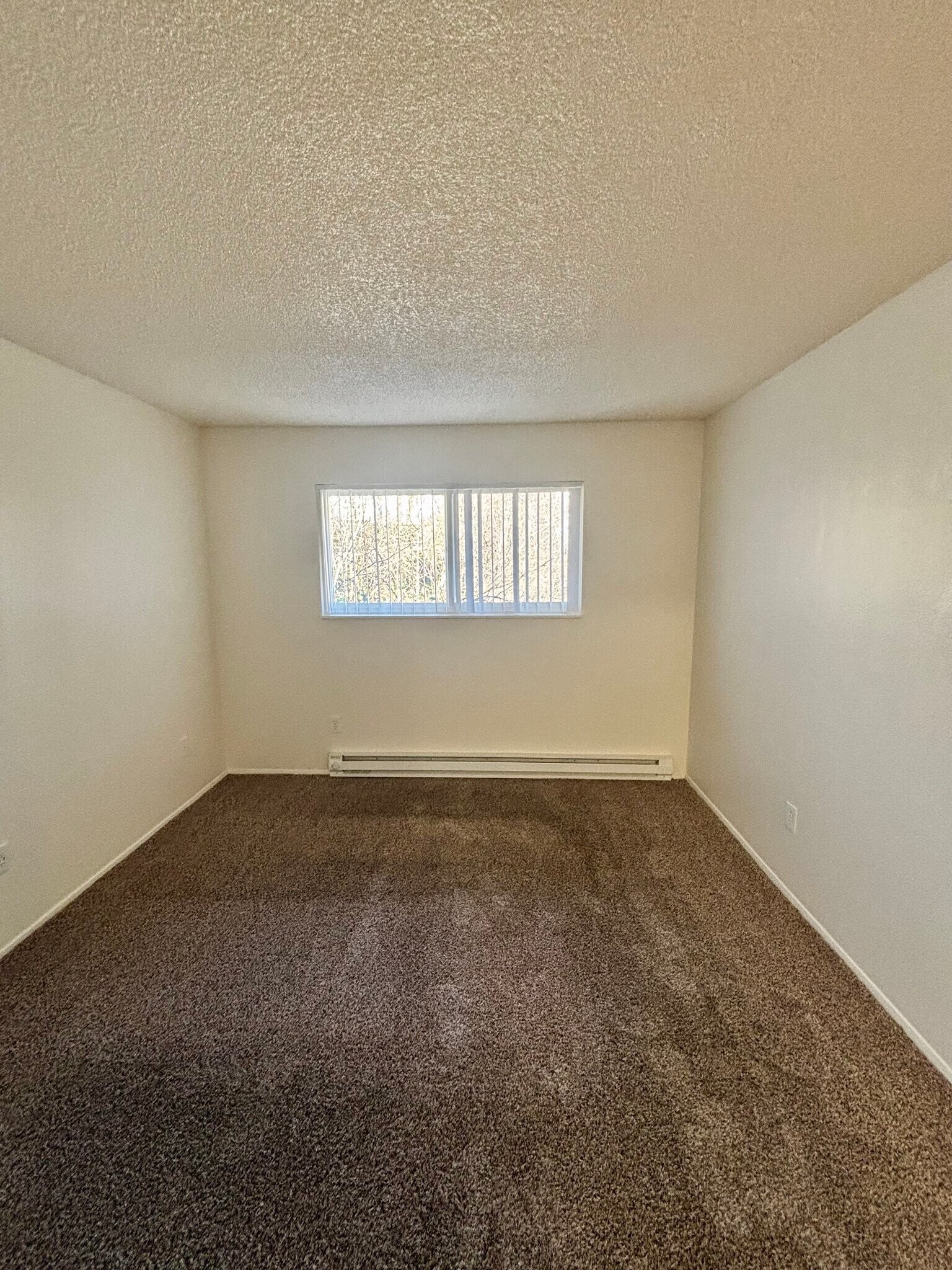 Building Photo - 3950 SW 102nd Ave