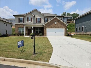 Building Photo - COMING SOON! Elegant Living with Timeless ...