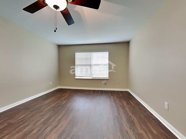 Building Photo - 937 Heatherwood Dr