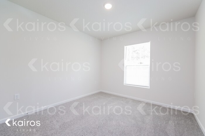 Building Photo - 2331 W Ingrid Ln