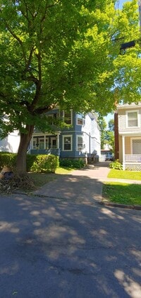 Building Photo - 115 Trinity Pl